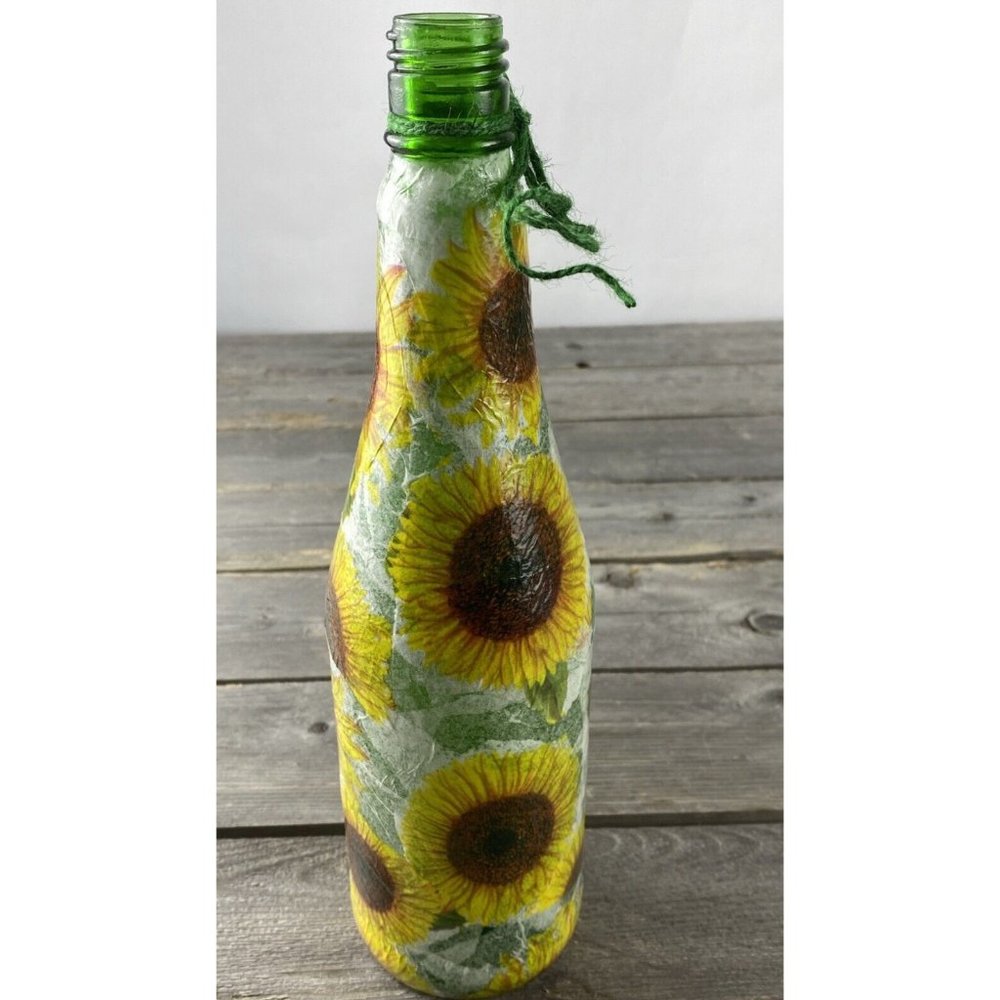 Handmade Lighted Sunflowers Green Wine Bottle Fairy Nightlight Decor Distressed - Picture 3 of 6